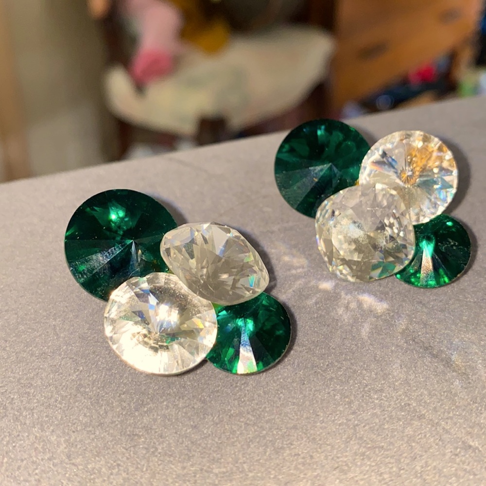 Classy vintage earrings